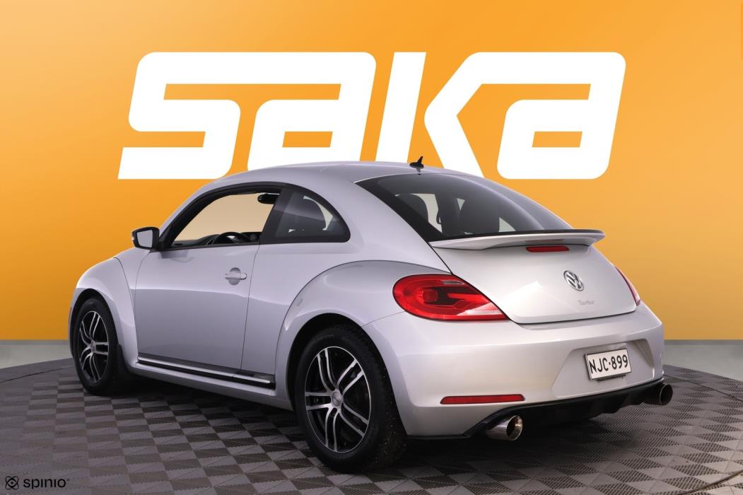 VOLKSWAGEN Beetle 2013
