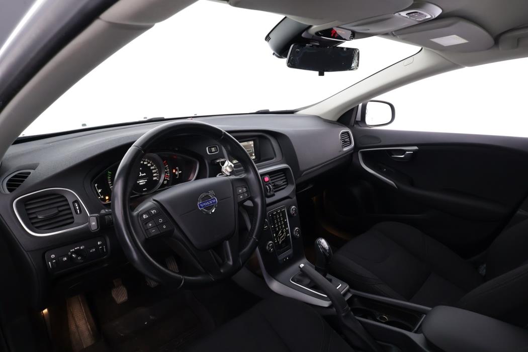 VOLVO V40 2014
