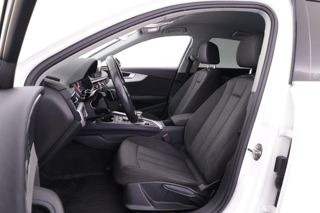 AUDI A4 2016