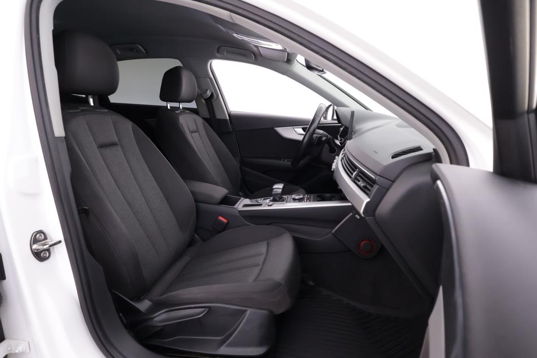 AUDI A4 2016
