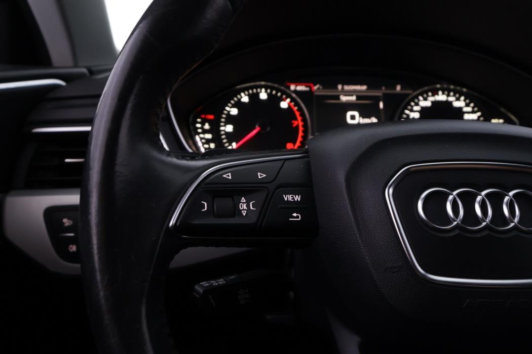 AUDI A4 2016
