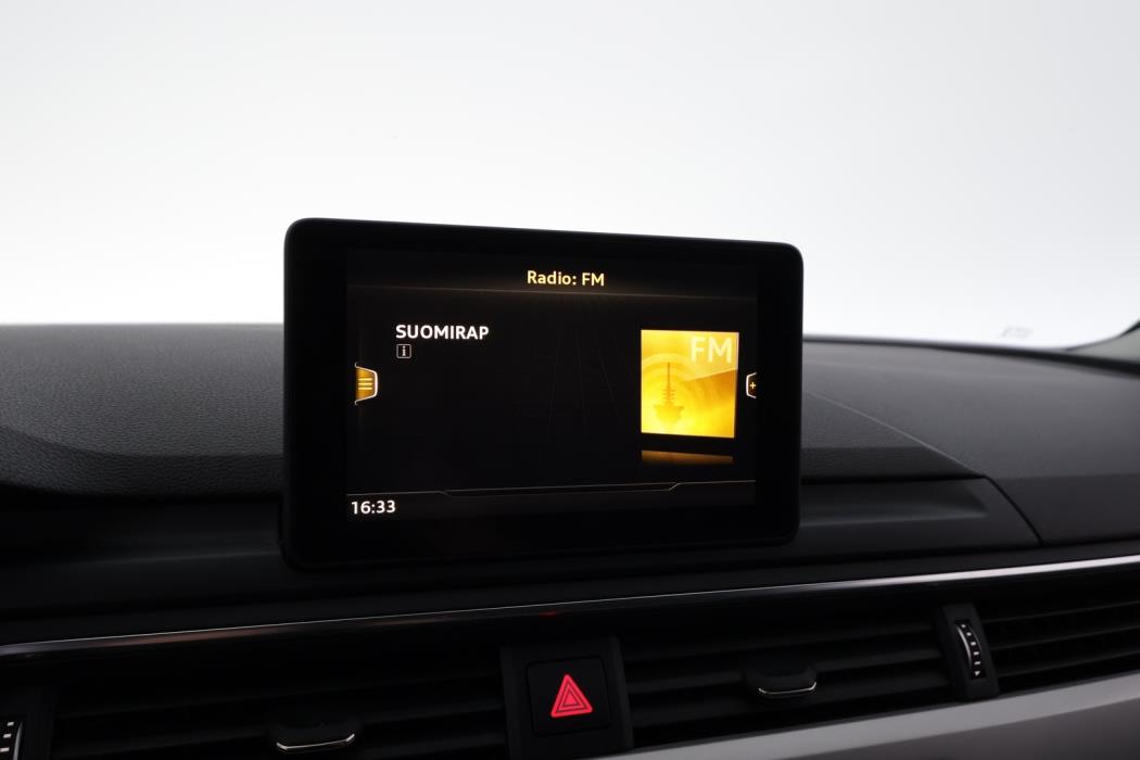 AUDI A4 2016