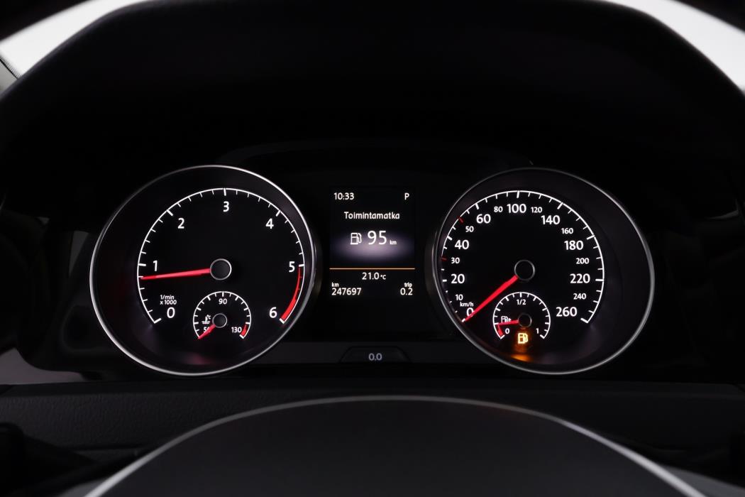 VOLKSWAGEN Golf 2016