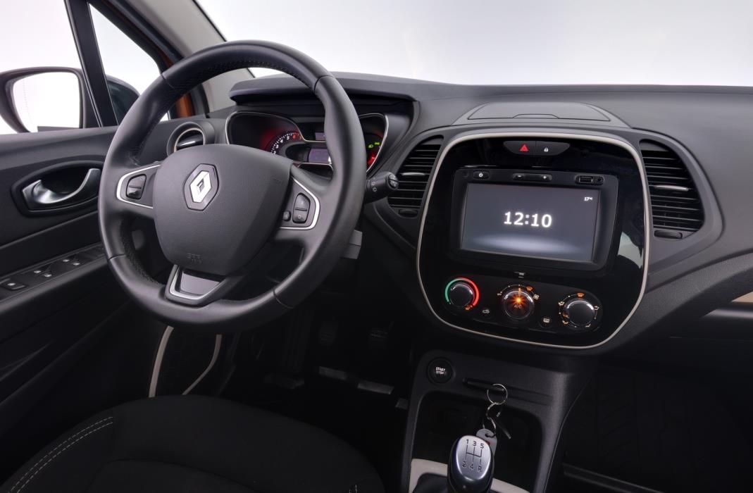 RENAULT Captur 2018