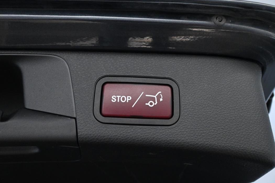 MERCEDES-BENZ C 2016