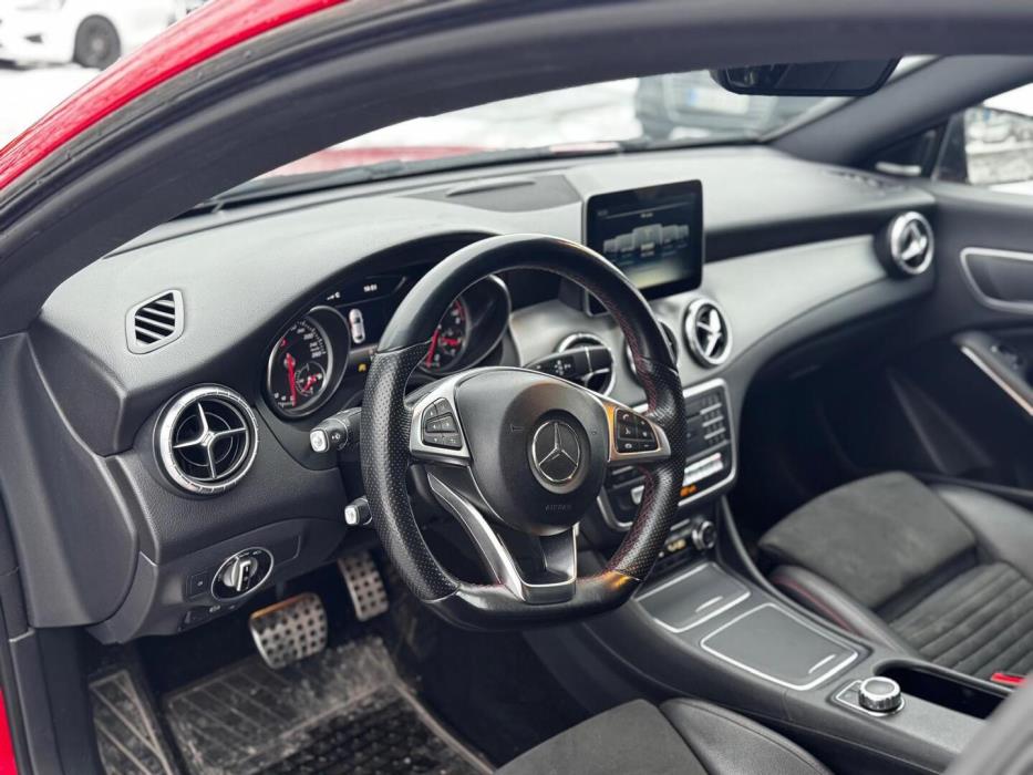 MERCEDES-BENZ CLA 2017