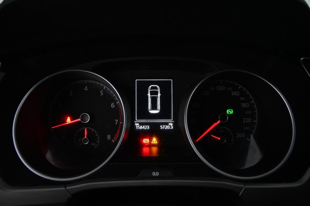 VOLKSWAGEN Touran 2018