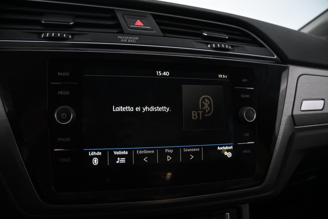 VOLKSWAGEN Touran 2018