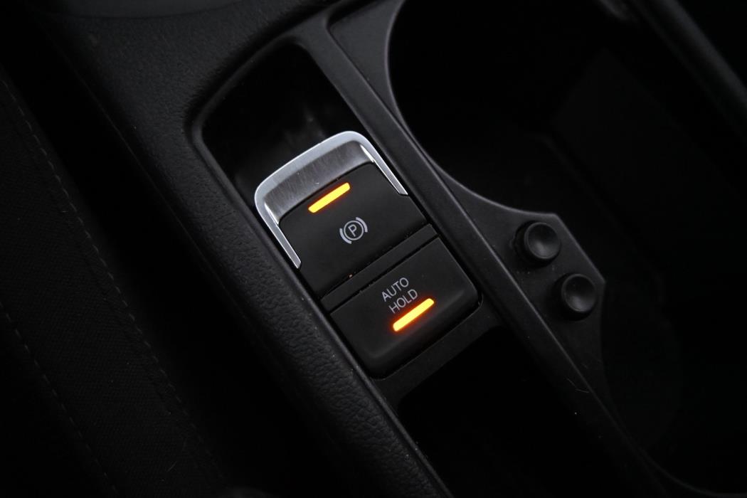 VOLKSWAGEN Touran 2018