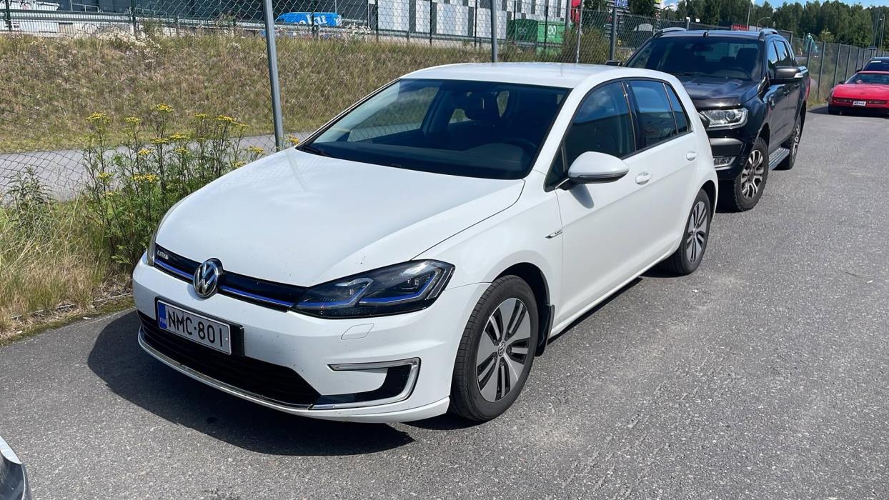 VOLKSWAGEN Golf 2018