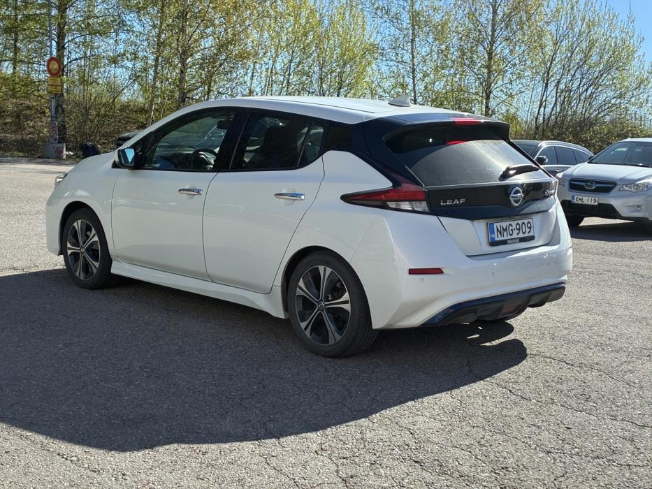 NISSAN Leaf 2021