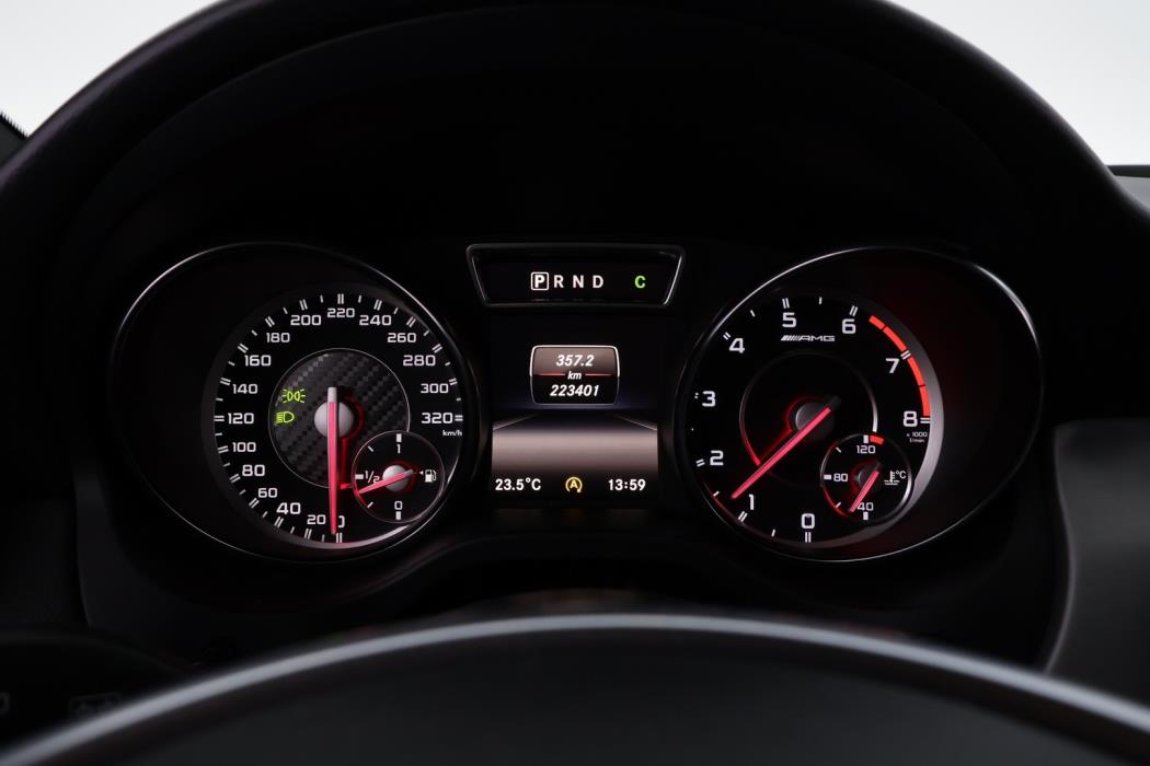 MERCEDES-BENZ CLA 45 AMG 2016
