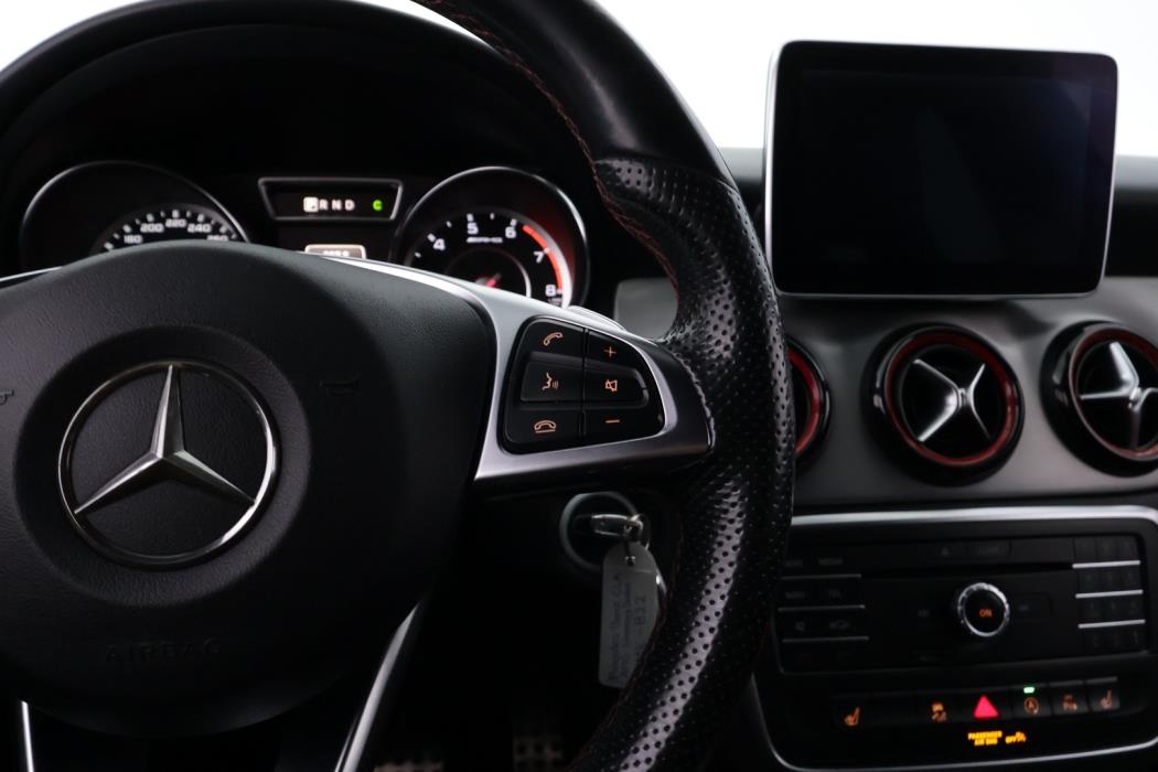 MERCEDES-BENZ CLA 45 AMG 2016