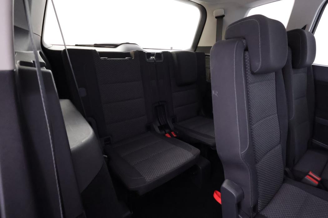 VOLKSWAGEN Touran 2020