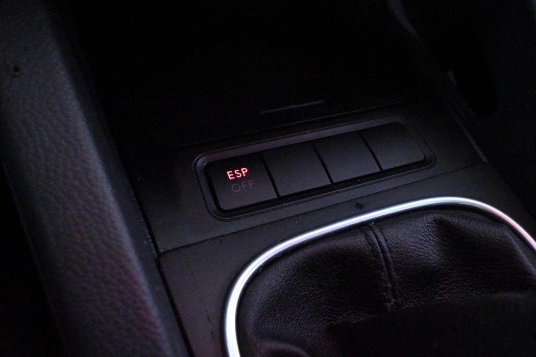 VOLKSWAGEN Jetta 2006