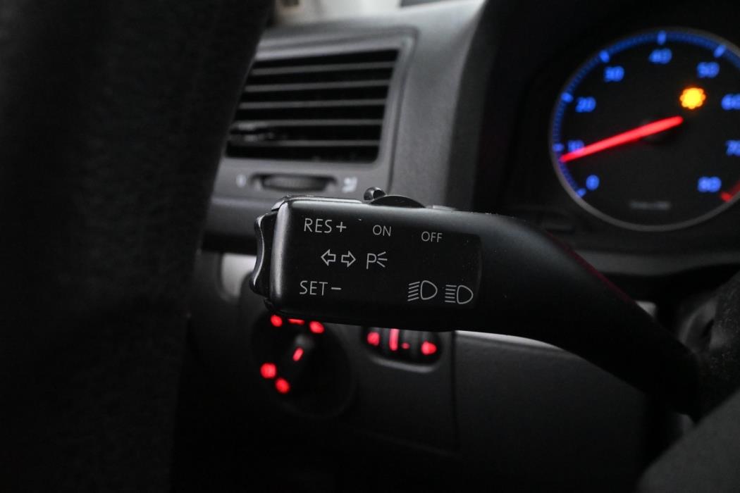 VOLKSWAGEN Jetta 2006