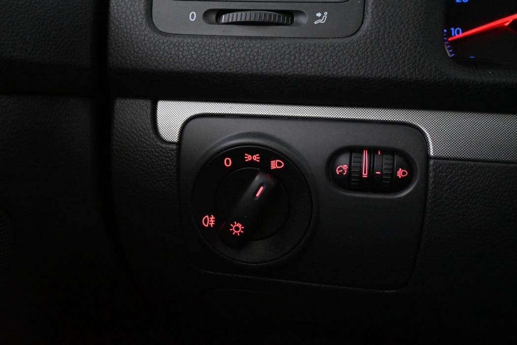 VOLKSWAGEN Jetta 2006