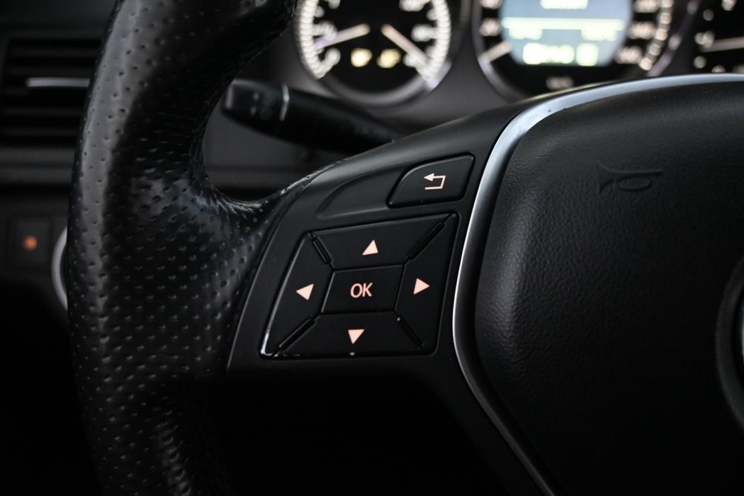 MERCEDES-BENZ C 2011