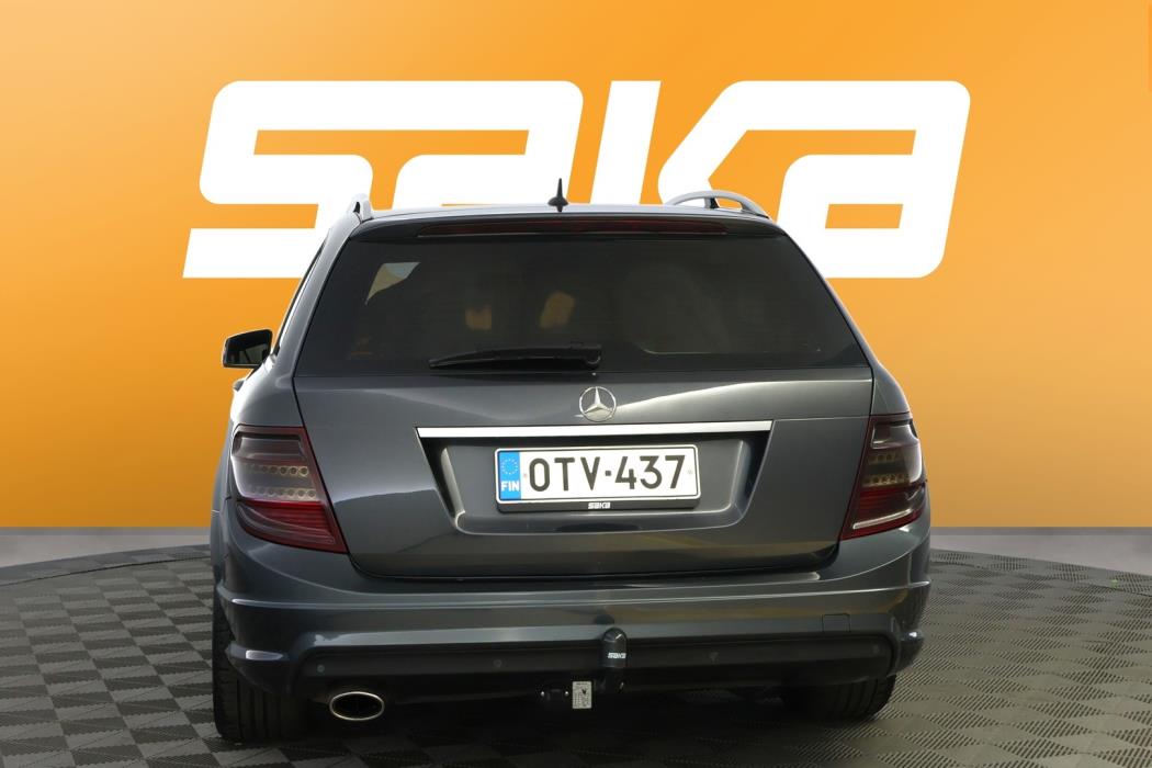 MERCEDES-BENZ C 2011