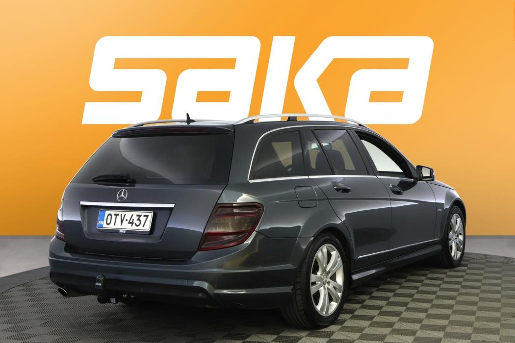 MERCEDES-BENZ C 2011