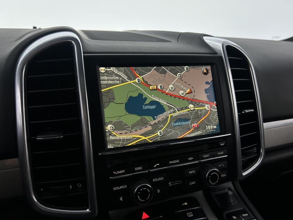 PORSCHE Cayenne 2011