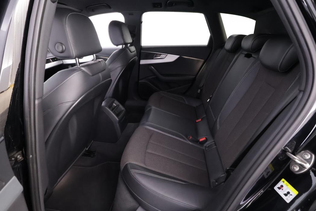 AUDI A4 2017