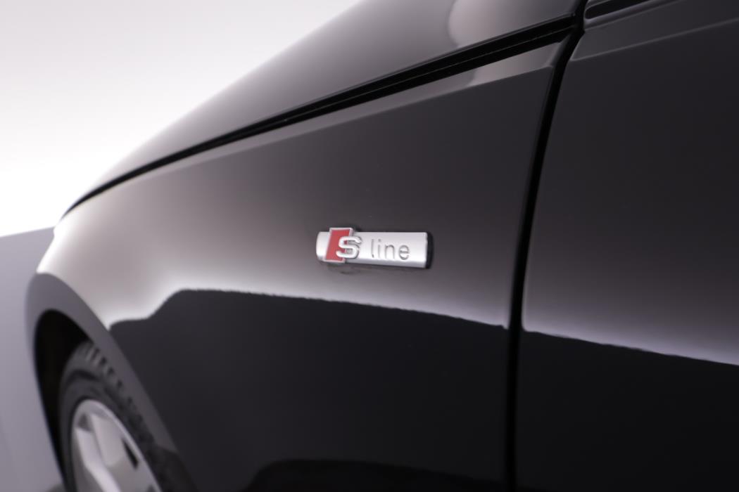 AUDI A4 2017