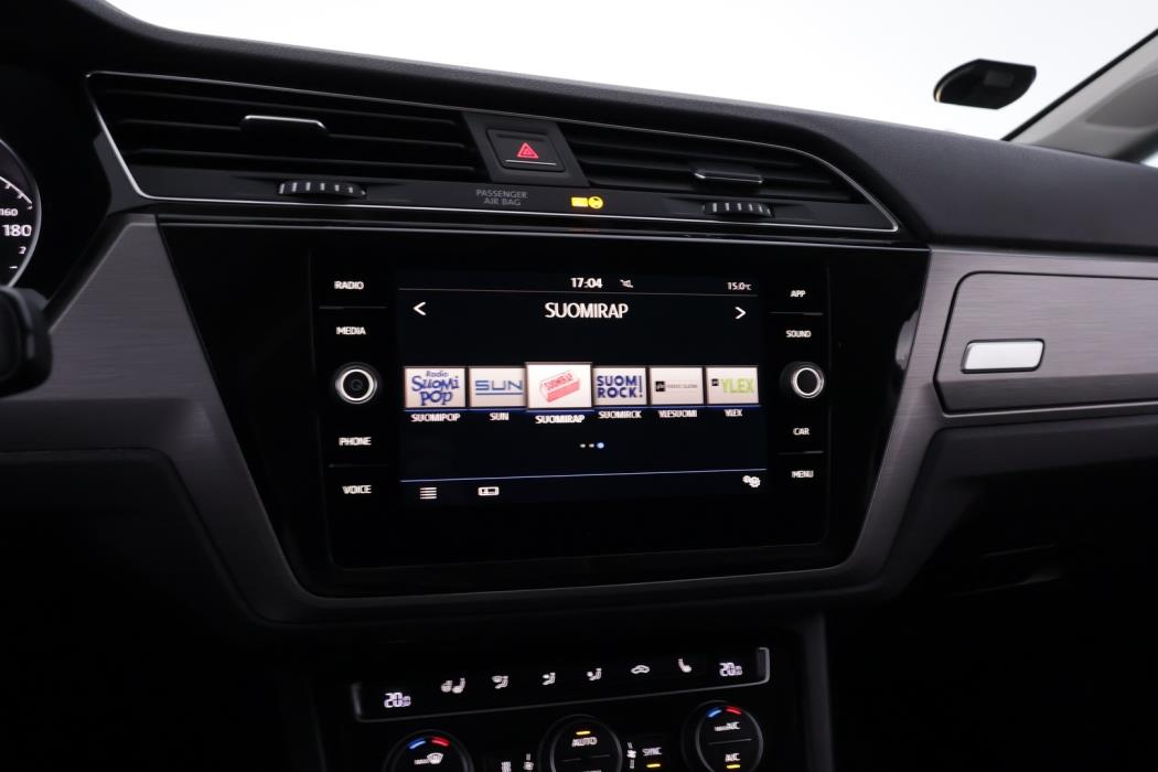 VOLKSWAGEN Touran 2020