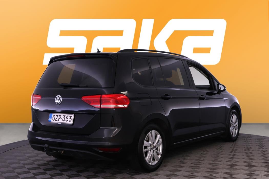 VOLKSWAGEN Touran 2020