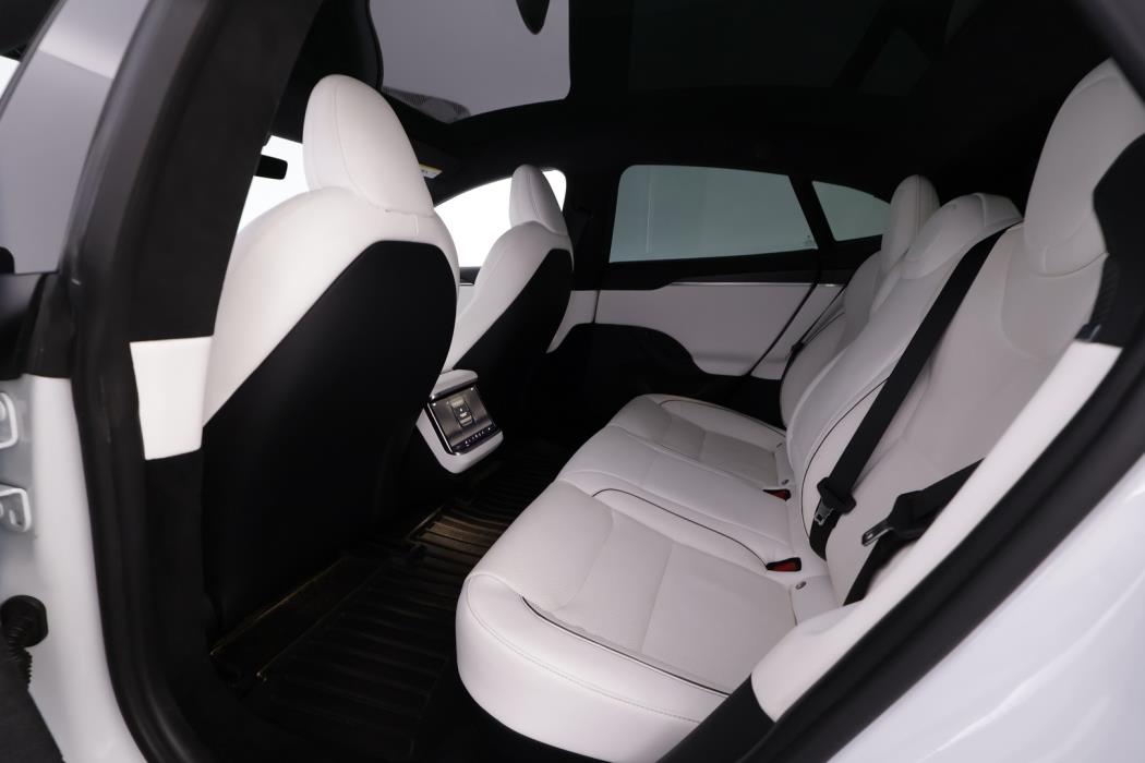TESLA Model S 2023