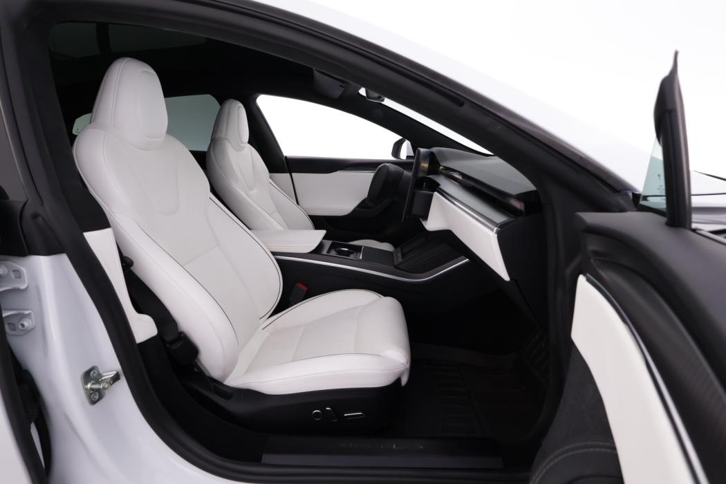 TESLA Model S 2023