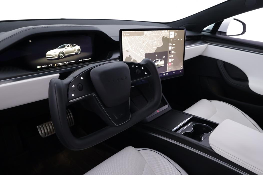 TESLA Model S 2023