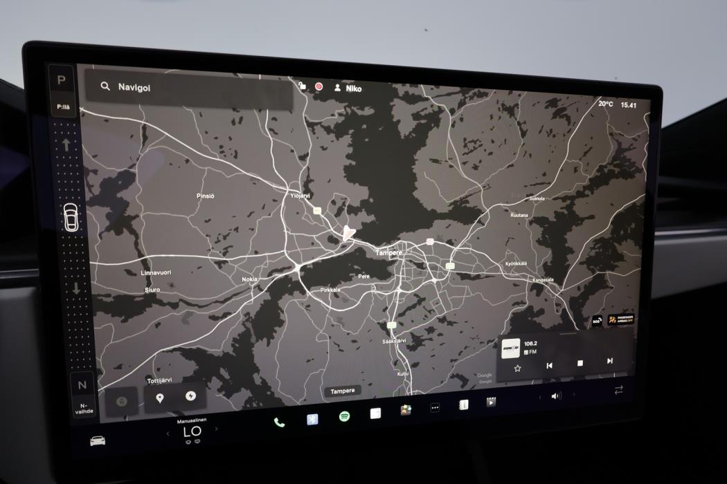 TESLA Model S 2023