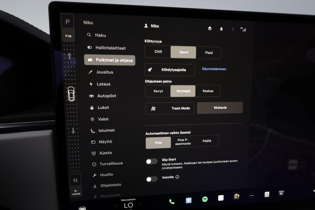 TESLA Model S 2023