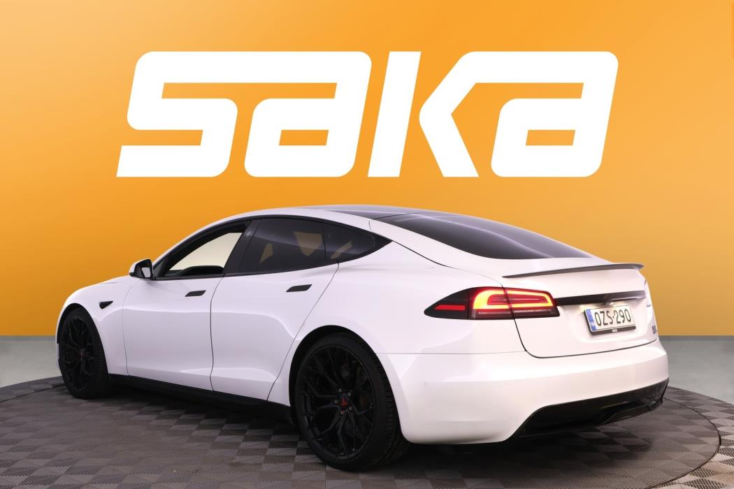 TESLA Model S 2023