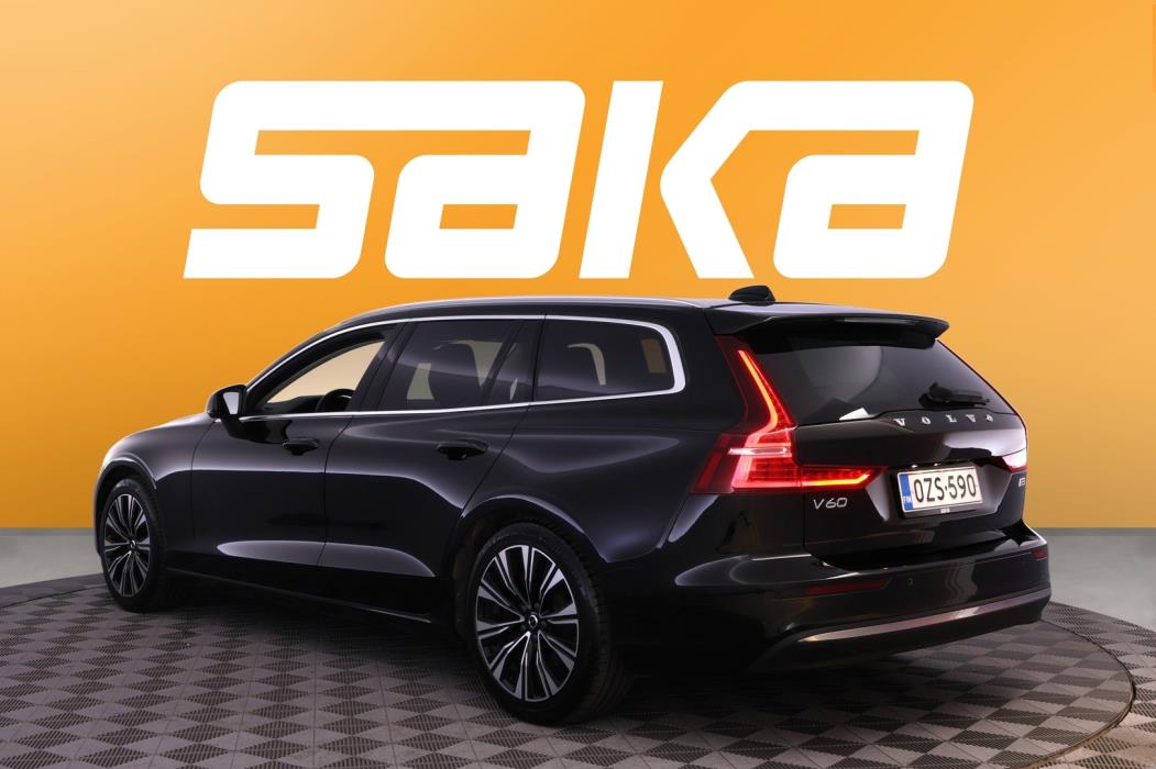 VOLVO V60 2023