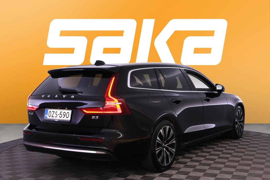VOLVO V60 2023