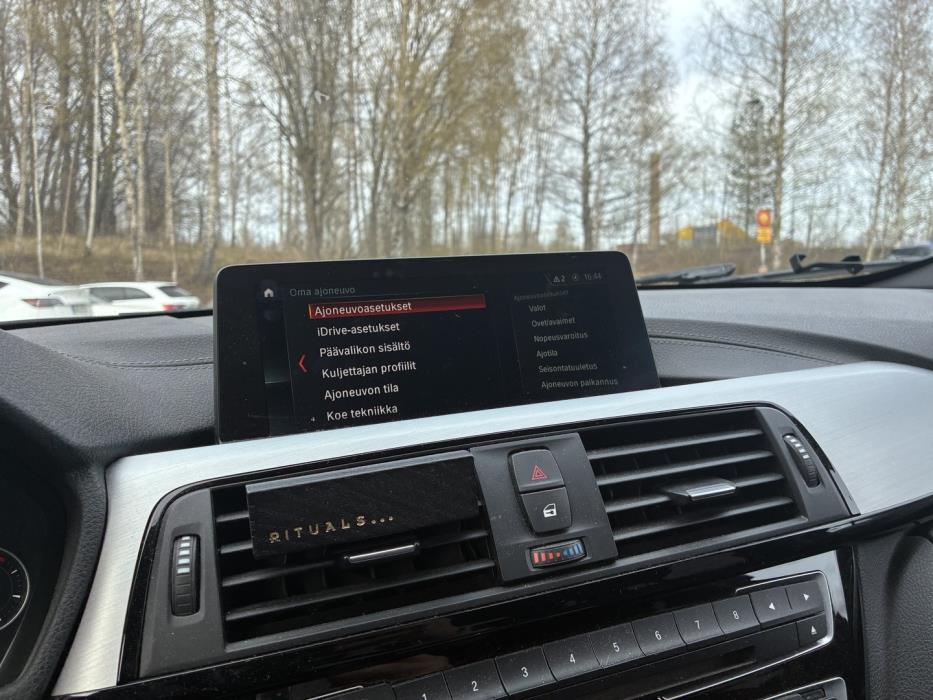 BMW 320 2018