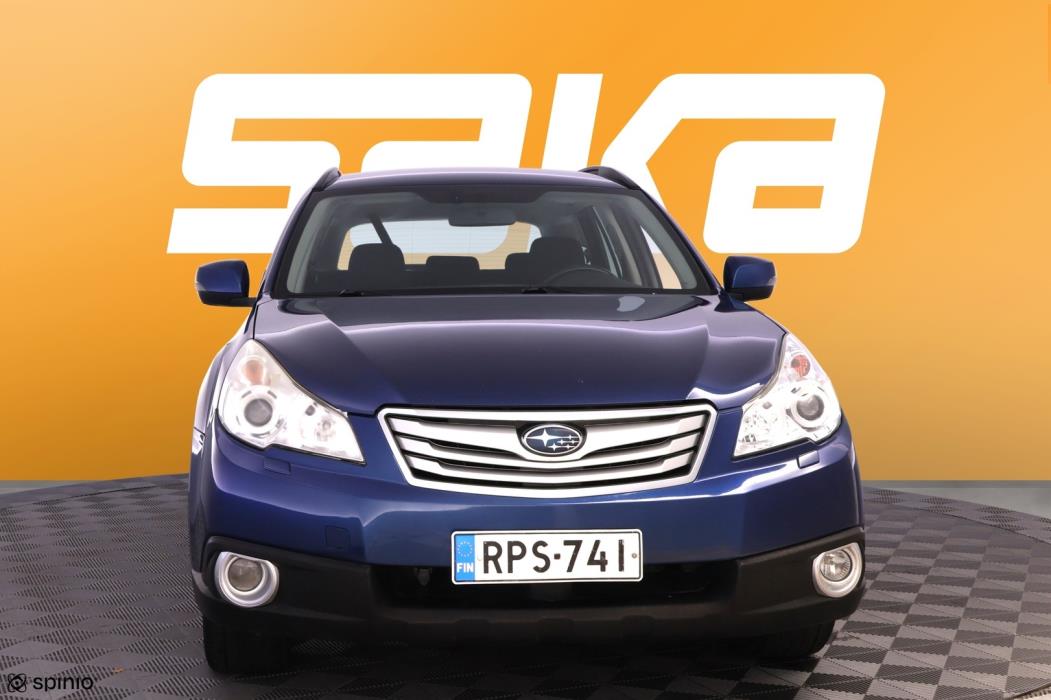 SUBARU Outback 2012