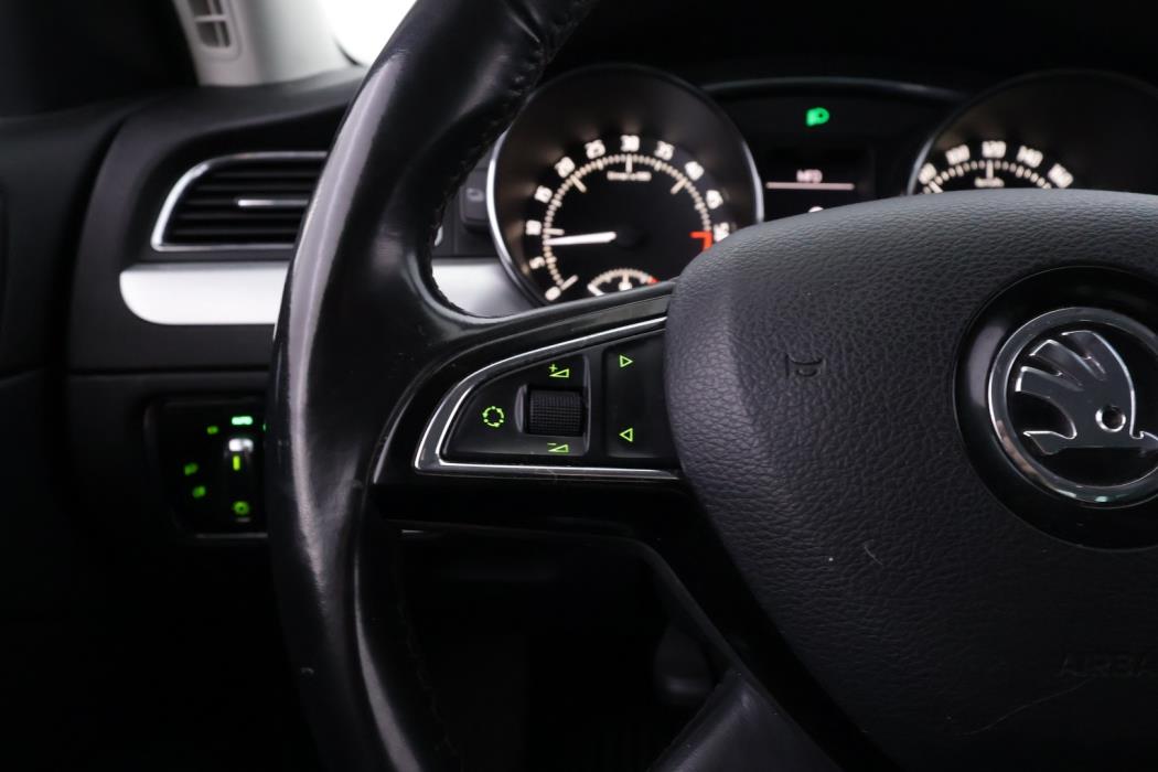 SKODA Superb 2014