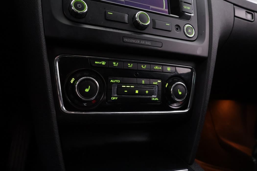 SKODA Superb 2014