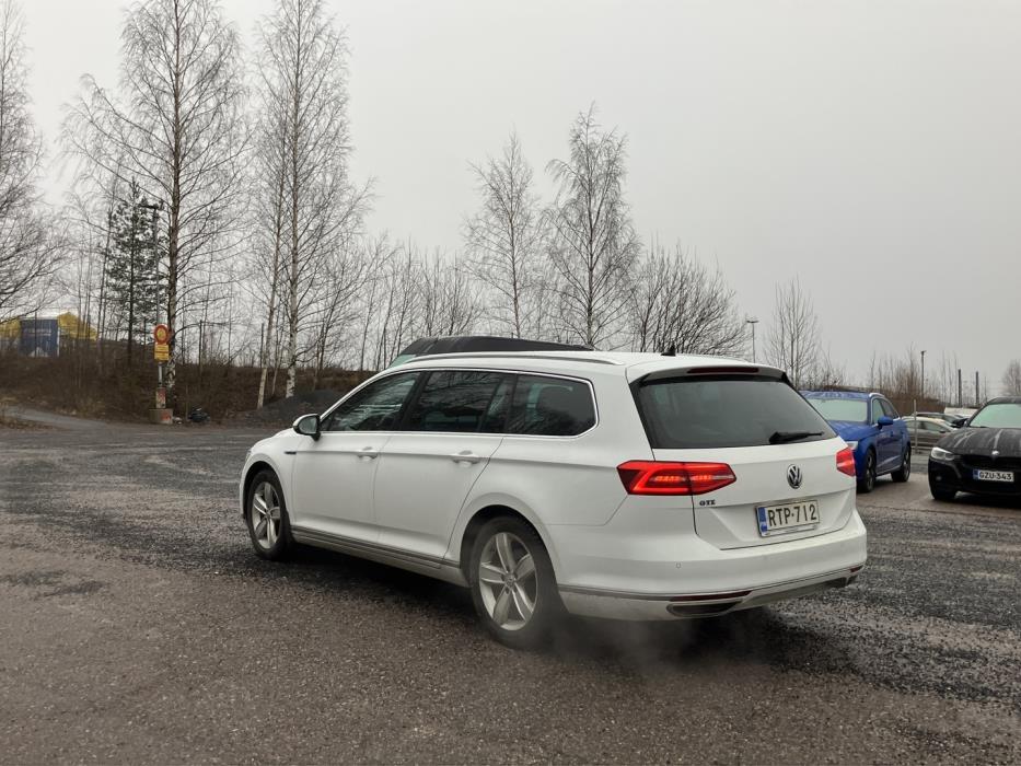 VOLKSWAGEN Passat 2017