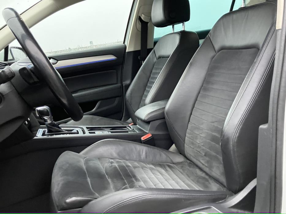 VOLKSWAGEN Passat 2017