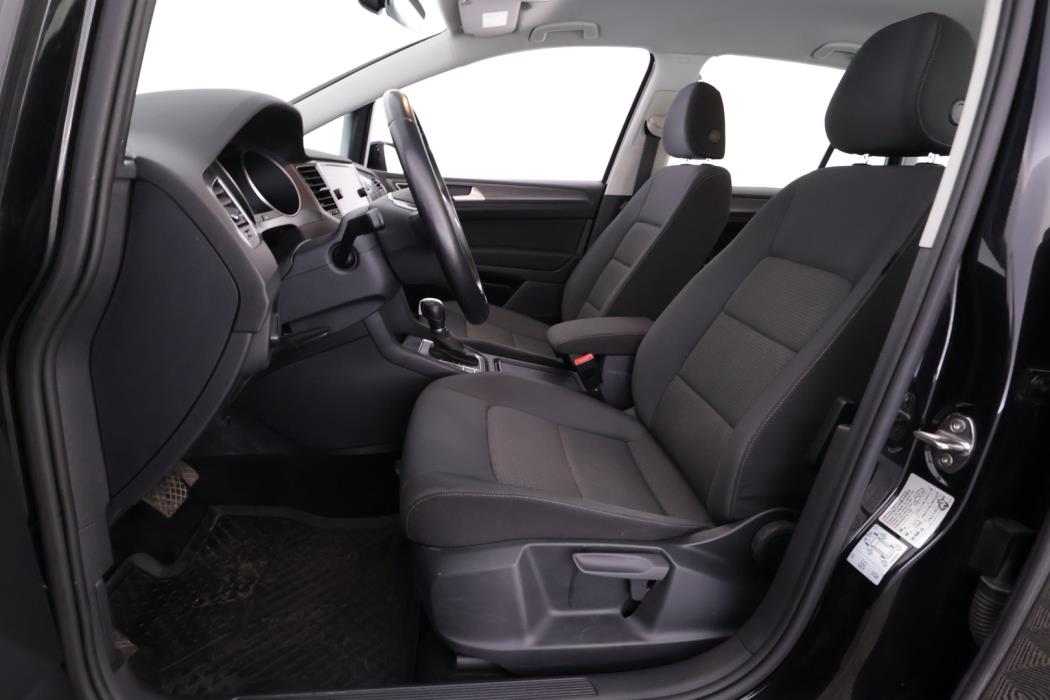 VOLKSWAGEN Golf Sportsvan 2019