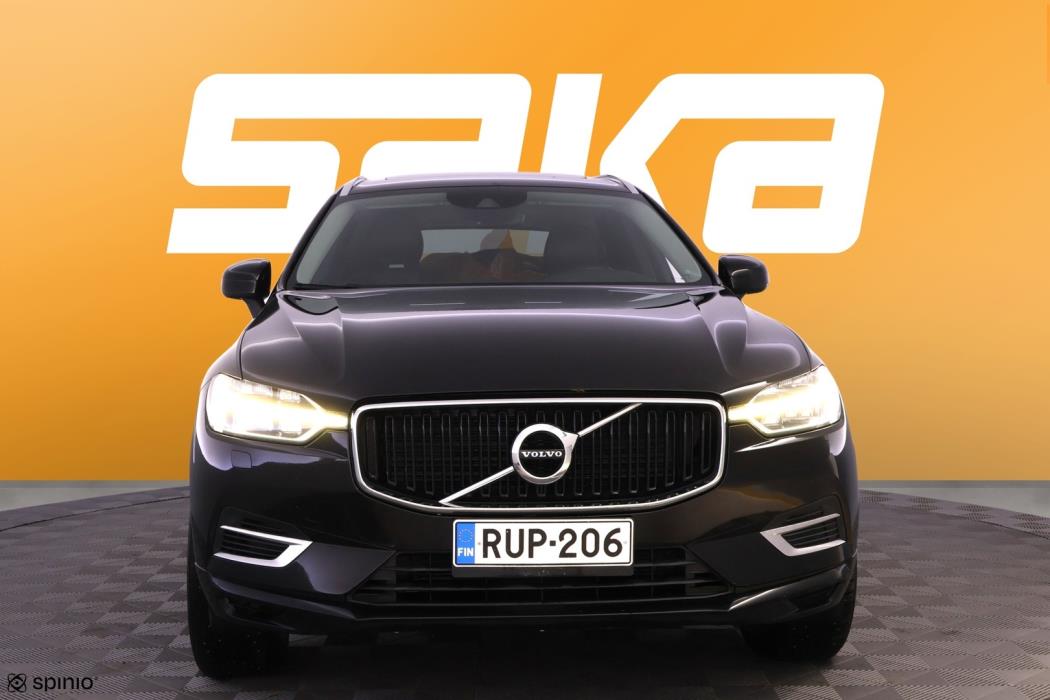 VOLVO XC60 2019
