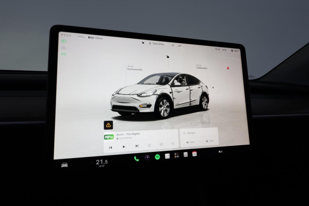TESLA Model Y 2024