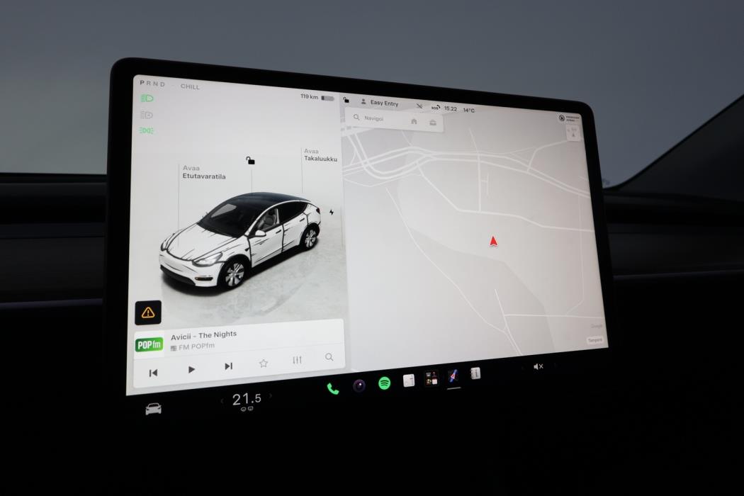 TESLA Model Y 2024