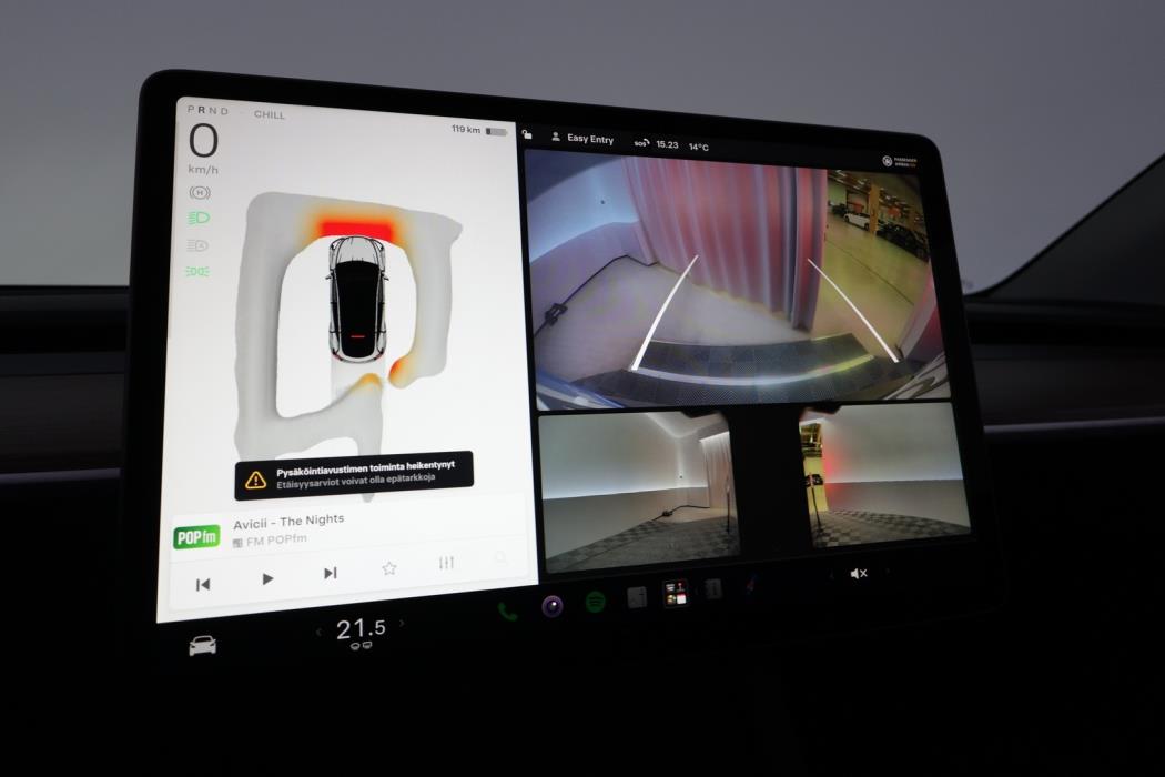 TESLA Model Y 2024