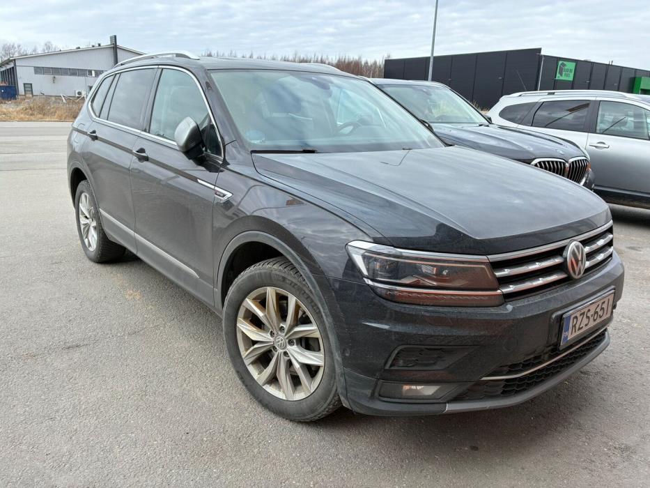 VOLKSWAGEN Tiguan 2018