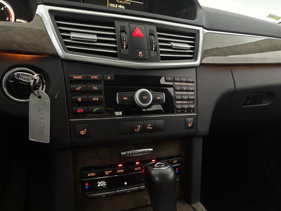 MERCEDES-BENZ E 2010